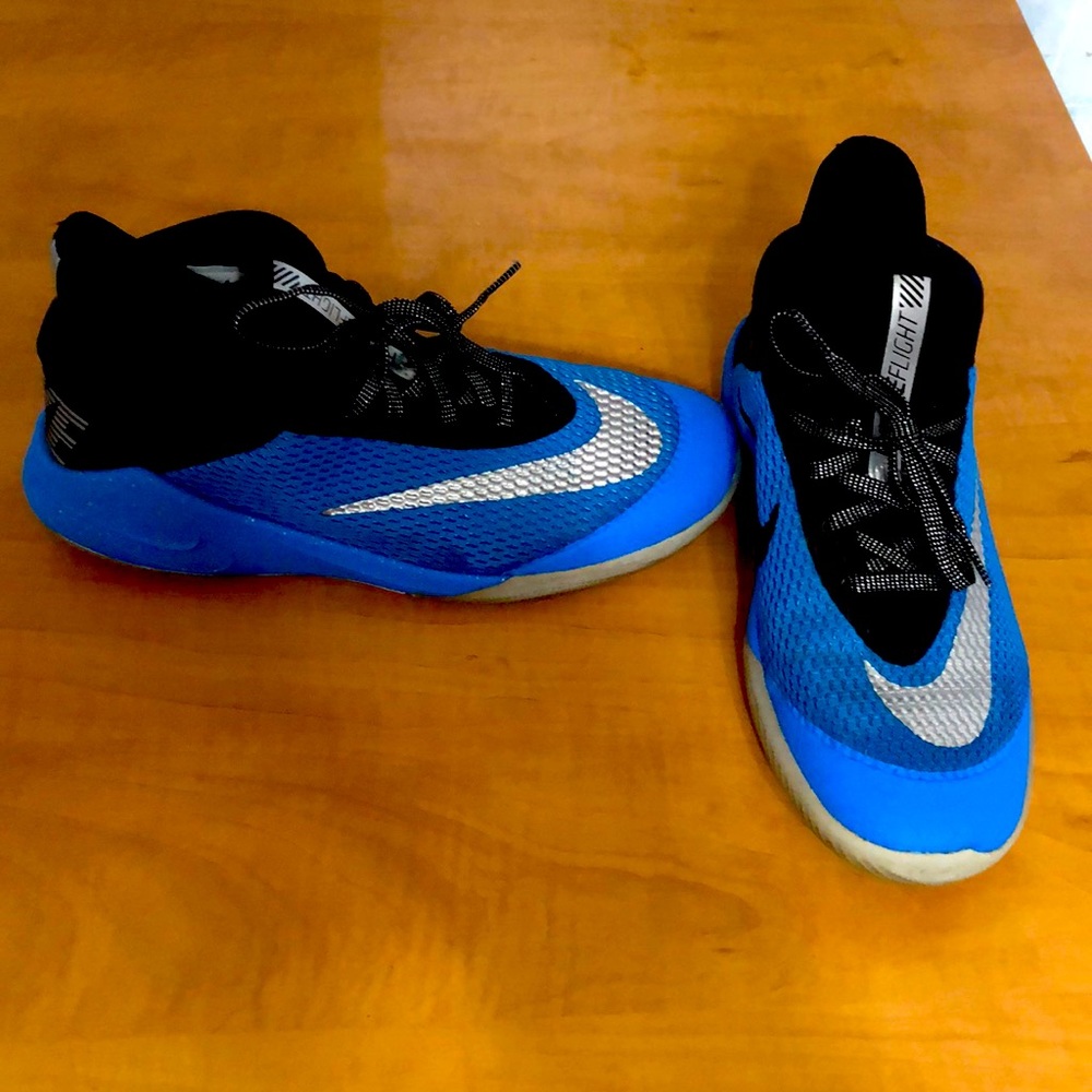 Nike future flight size 6Y